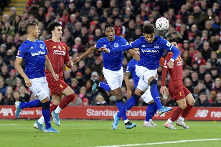 法尔克：水晶宫已开始尝试引进博埃，拜仁愿意听取1500万报价